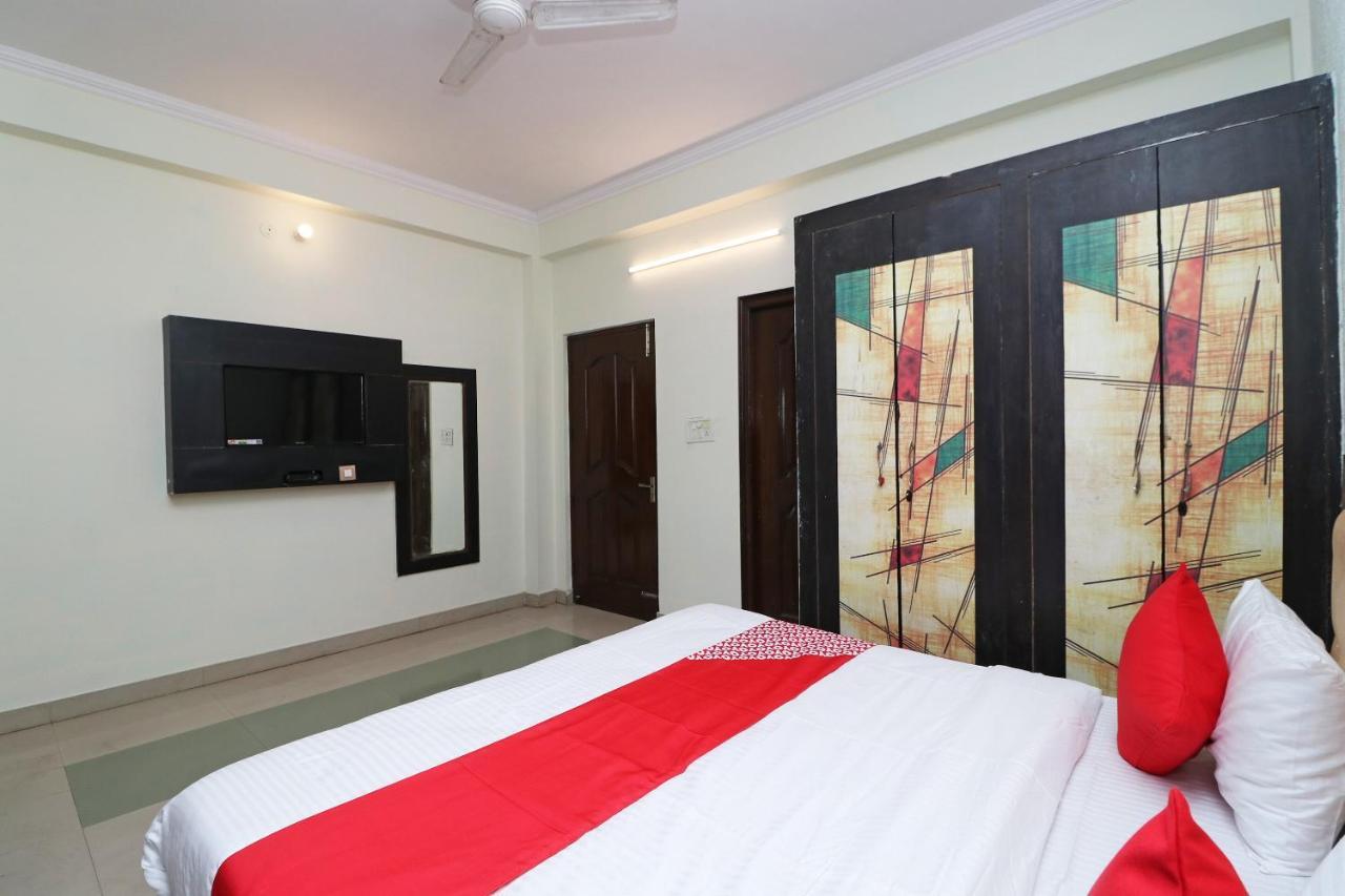 Oyo Flagship 28755 Hotel 9 Palm Rājpur Eksteriør billede