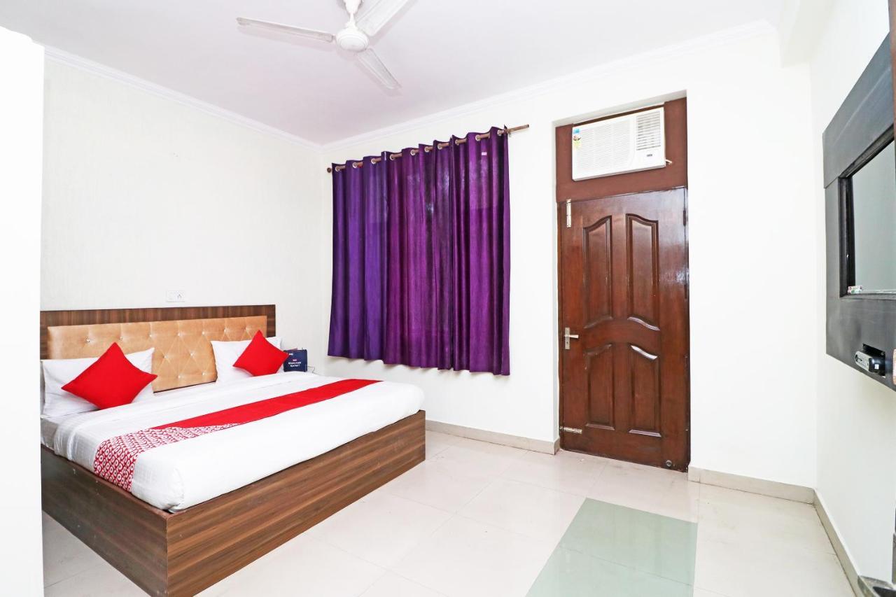 Oyo Flagship 28755 Hotel 9 Palm Rājpur Eksteriør billede